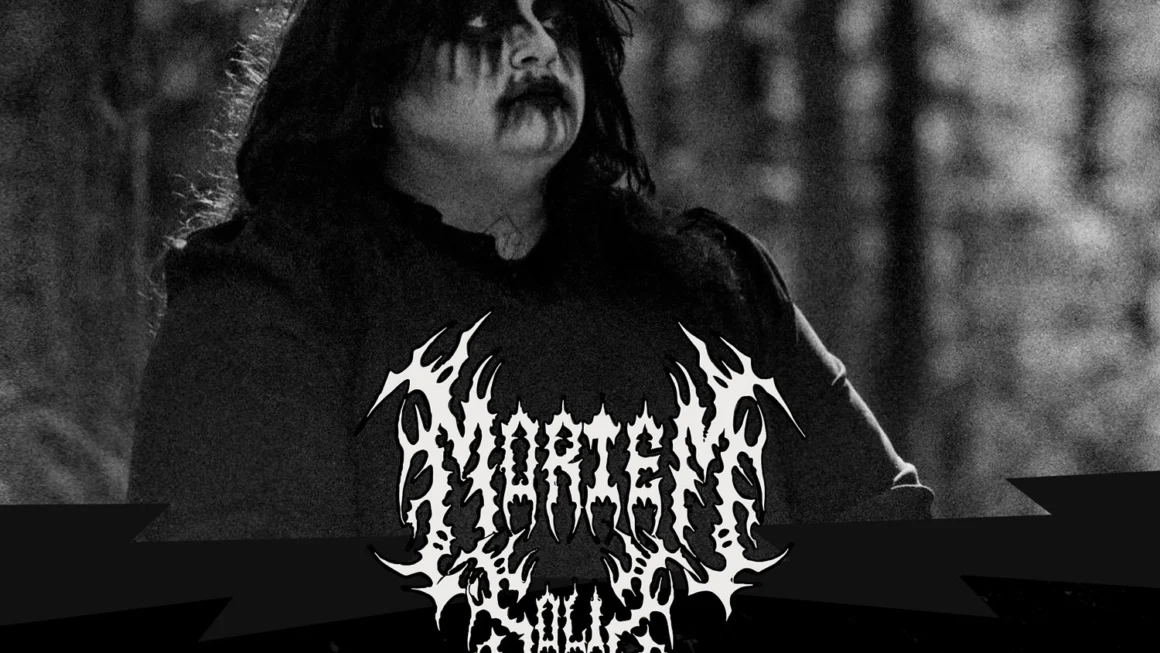 MORTEM SOLIS: “Hermetic” leva a one-woman-band brasileira a 3 indicações no Melhores de 2025 da Roadie Crew